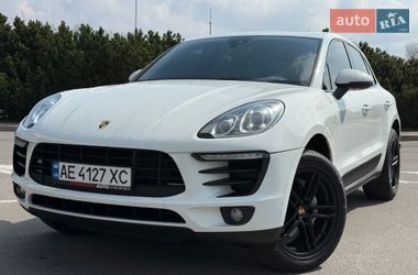 Внедорожник / Кроссовер Porsche Macan 2016 в Киеве