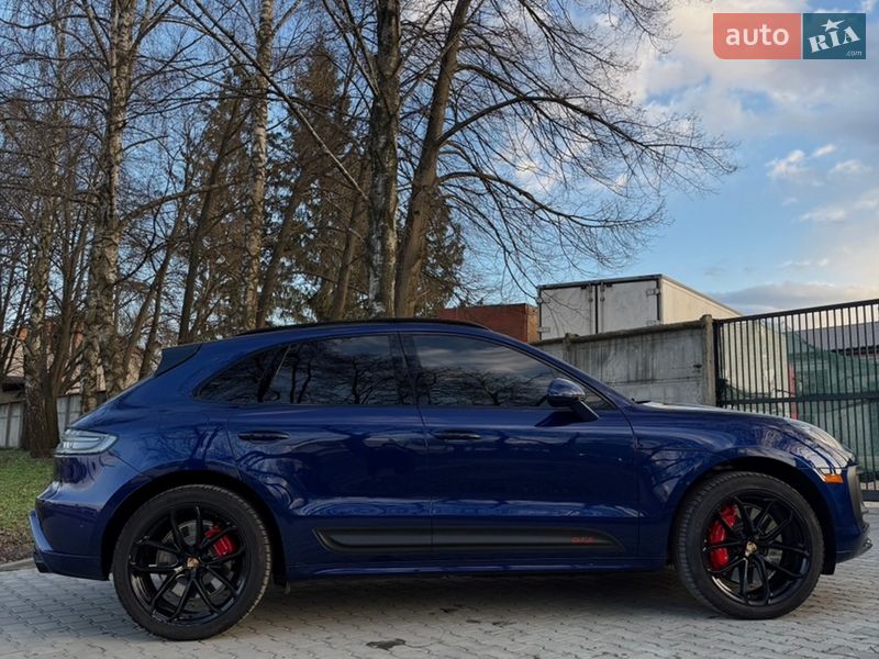 Позашляховик / Кросовер Porsche Macan 2022 в Чернівцях