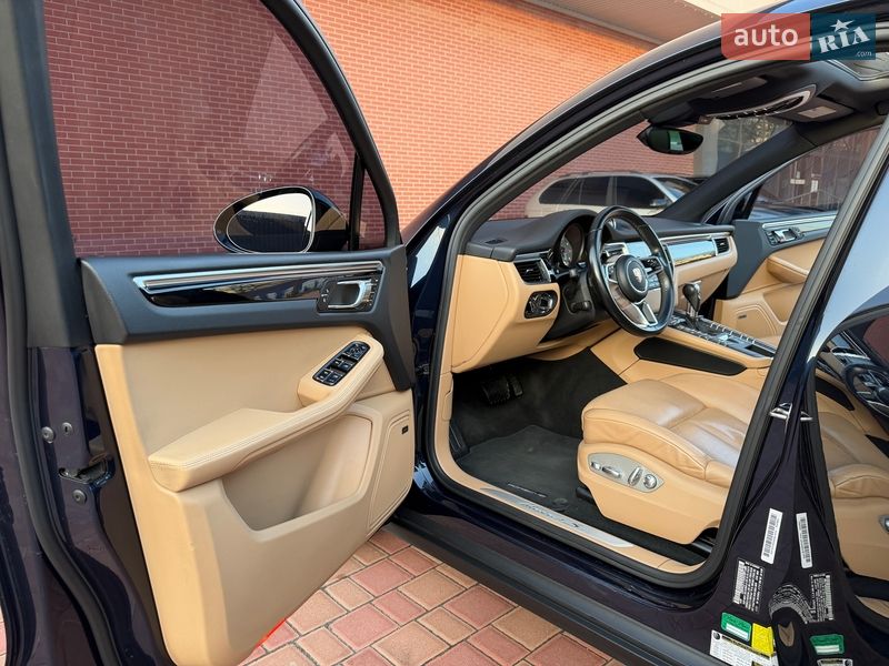Внедорожник / Кроссовер Porsche Macan 2018 в Одессе