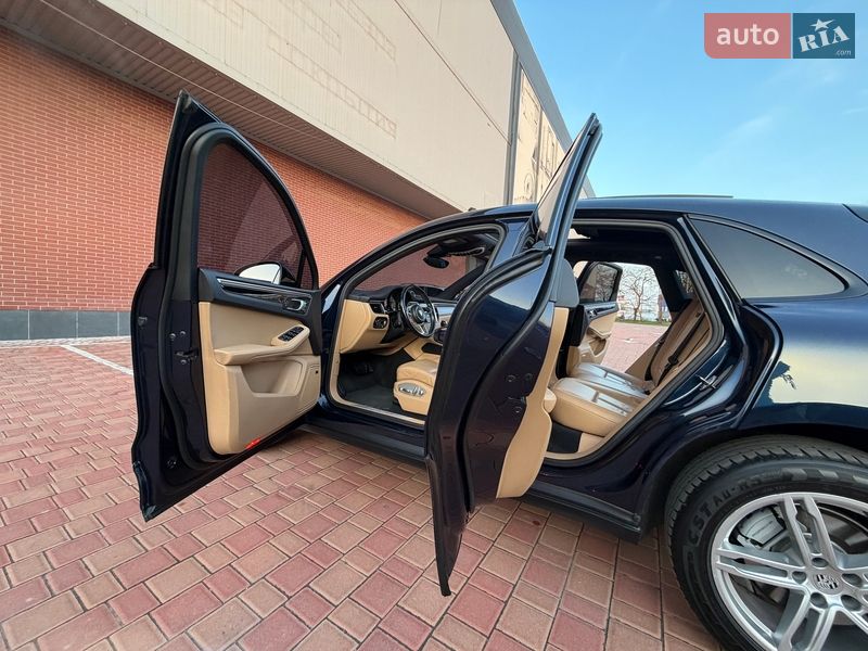 Внедорожник / Кроссовер Porsche Macan 2018 в Одессе