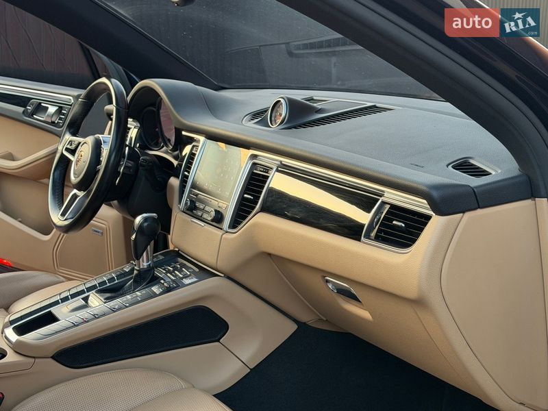 Внедорожник / Кроссовер Porsche Macan 2018 в Одессе