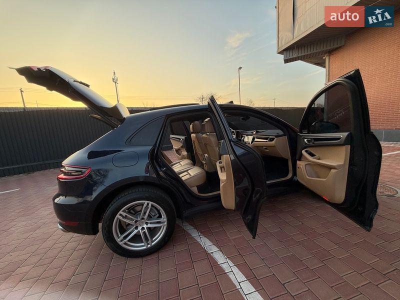 Внедорожник / Кроссовер Porsche Macan 2018 в Одессе