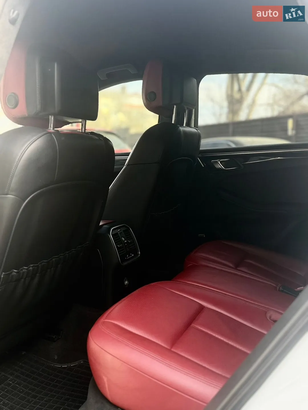 2016 Porsche Macan - мініатюра 6