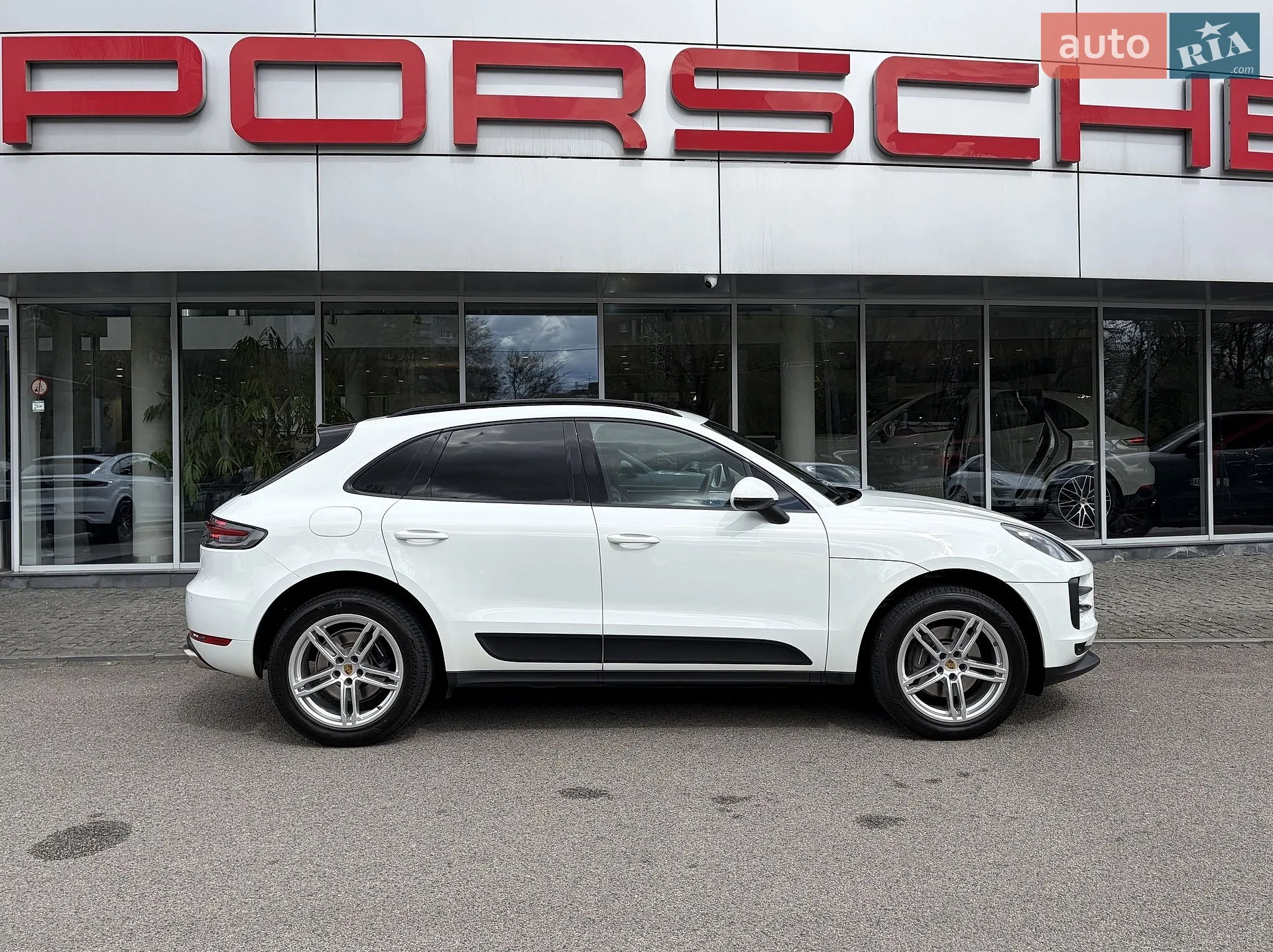 2018 Porsche Macan - мініатюра 4