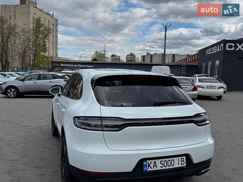 Внедорожник / Кроссовер Porsche Macan 2018 в Киеве