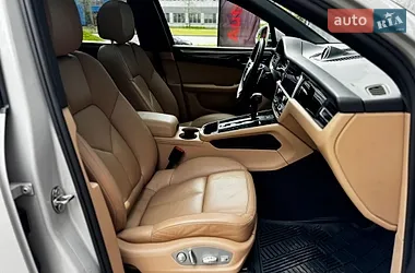 Porsche Macan 2022