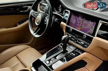 Porsche Macan 2022