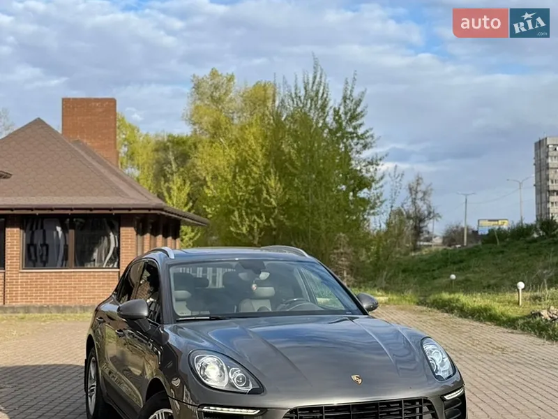 Porsche Macan