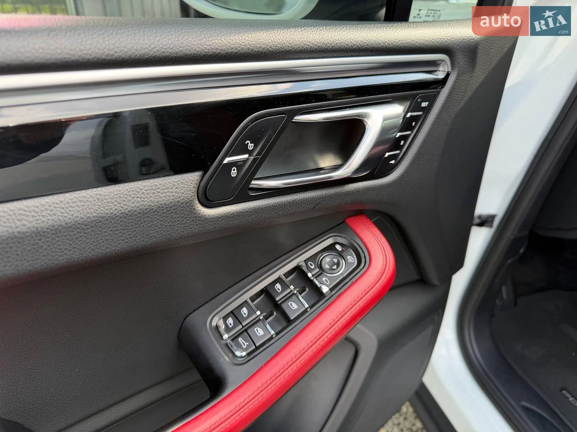 2018 Porsche Macan - мініатюра 26