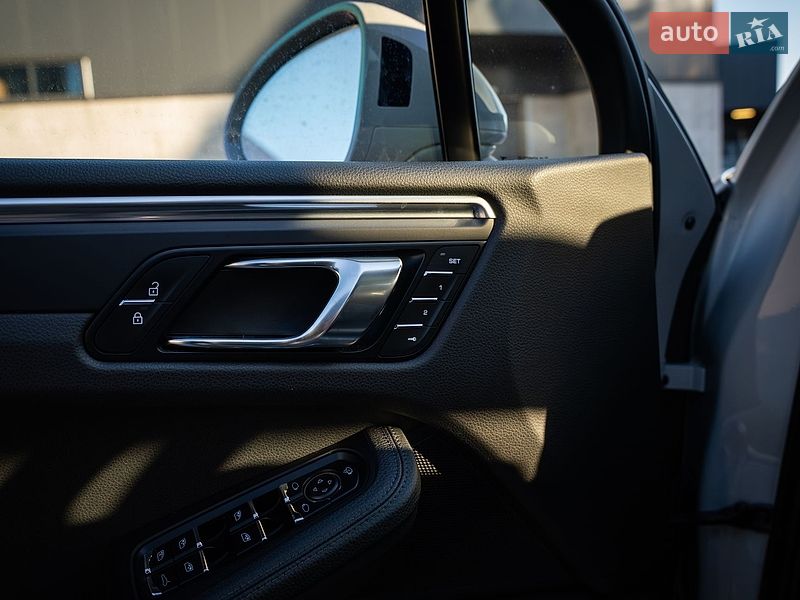 Внедорожник / Кроссовер Porsche Macan 2022 в Киеве фото 21 Внедорожник / Кроссовер Porsche Macan 2022 в Киеве