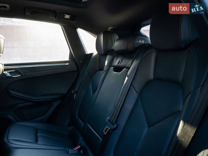 Внедорожник / Кроссовер Porsche Macan 2022 в Киеве фото 26 Внедорожник / Кроссовер Porsche Macan 2022 в Киеве