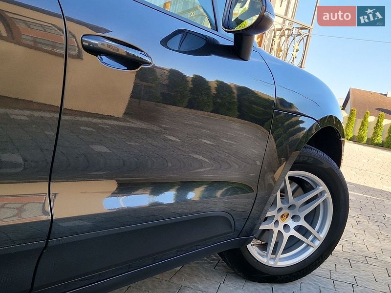 Внедорожник / Кроссовер Porsche Macan 2017 в Бориславе