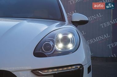 Внедорожник / Кроссовер Porsche Macan 2016 в Одессе