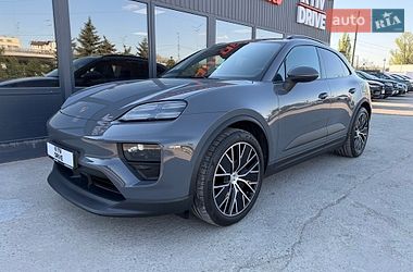 Внедорожник / Кроссовер Porsche Macan 2025 в Киеве