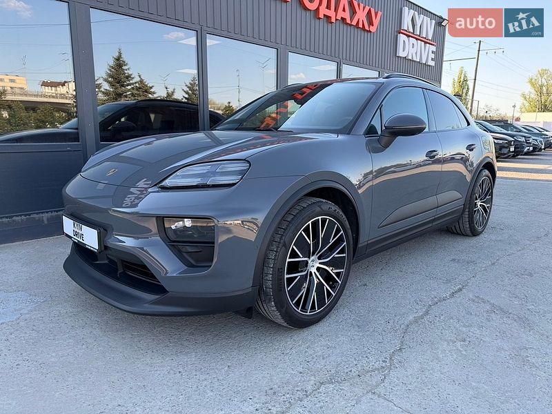 Porsche Macan 2025