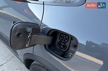 Внедорожник / Кроссовер Porsche Macan 2025 в Киеве