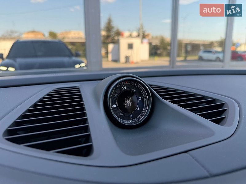 Внедорожник / Кроссовер Porsche Macan 2025 в Киеве