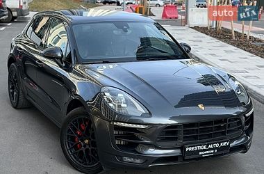 Внедорожник / Кроссовер Porsche Macan 2016 в Киеве