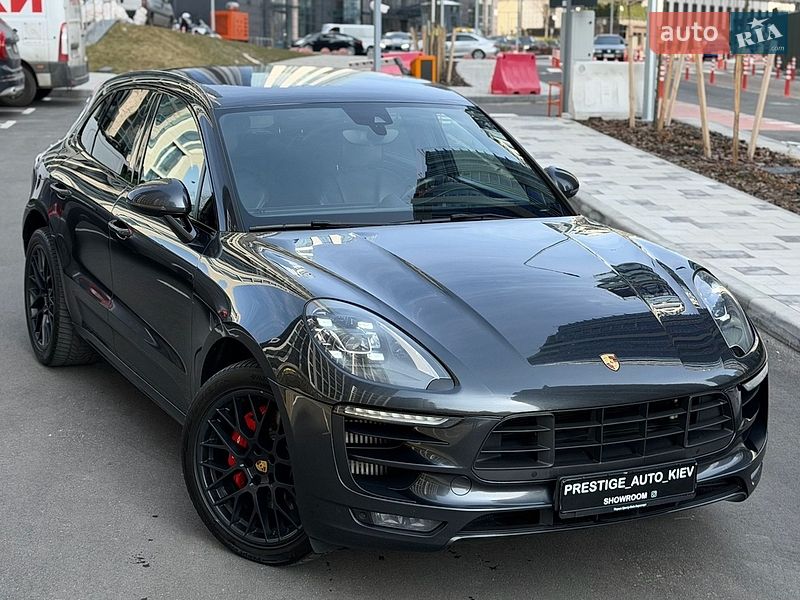 Внедорожник / Кроссовер Porsche Macan 2016 в Киеве