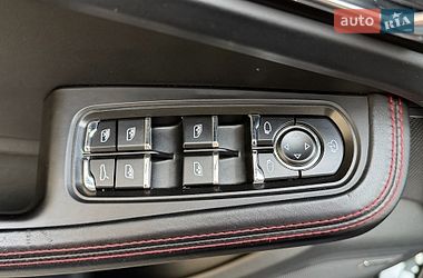 Внедорожник / Кроссовер Porsche Macan 2016 в Киеве