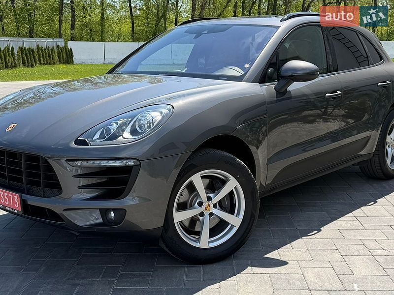 Внедорожник / Кроссовер Porsche Macan 2018 в Луцке
