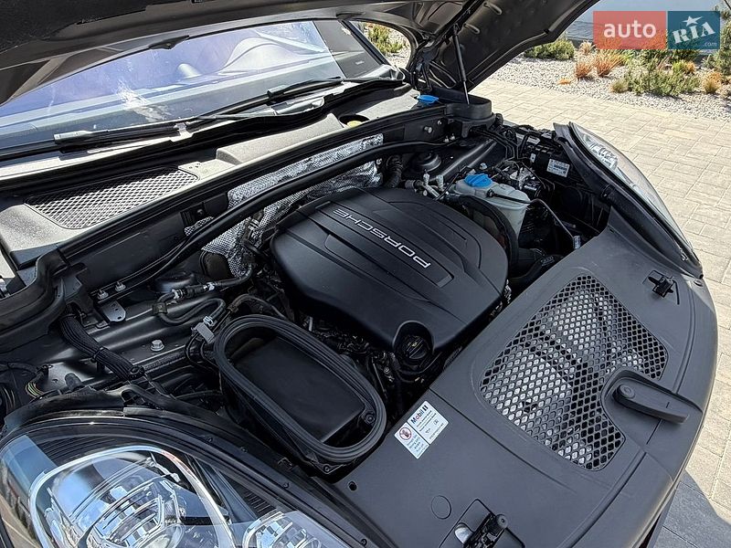Внедорожник / Кроссовер Porsche Macan 2018 в Луцке