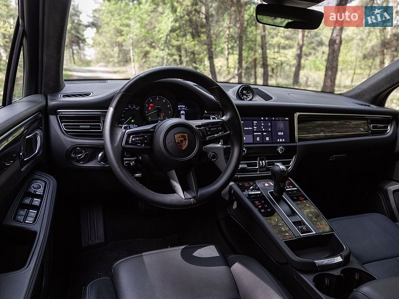Внедорожник / Кроссовер Porsche Macan 2022 в Киеве