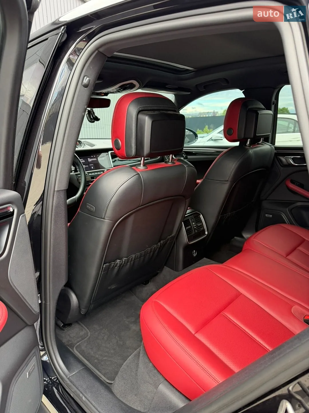 2021 Porsche Macan - мініатюра 14