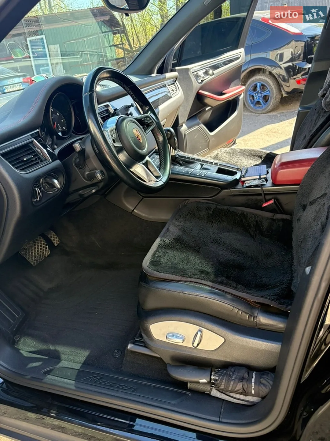 2017 Porsche Macan - мініатюра 24