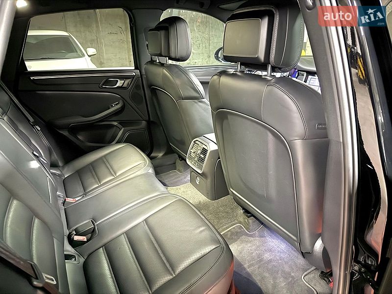 Позашляховик / Кросовер Porsche Macan 2022 в Дніпрі фото 34 Позашляховик / Кросовер Porsche Macan 2022 в Дніпрі