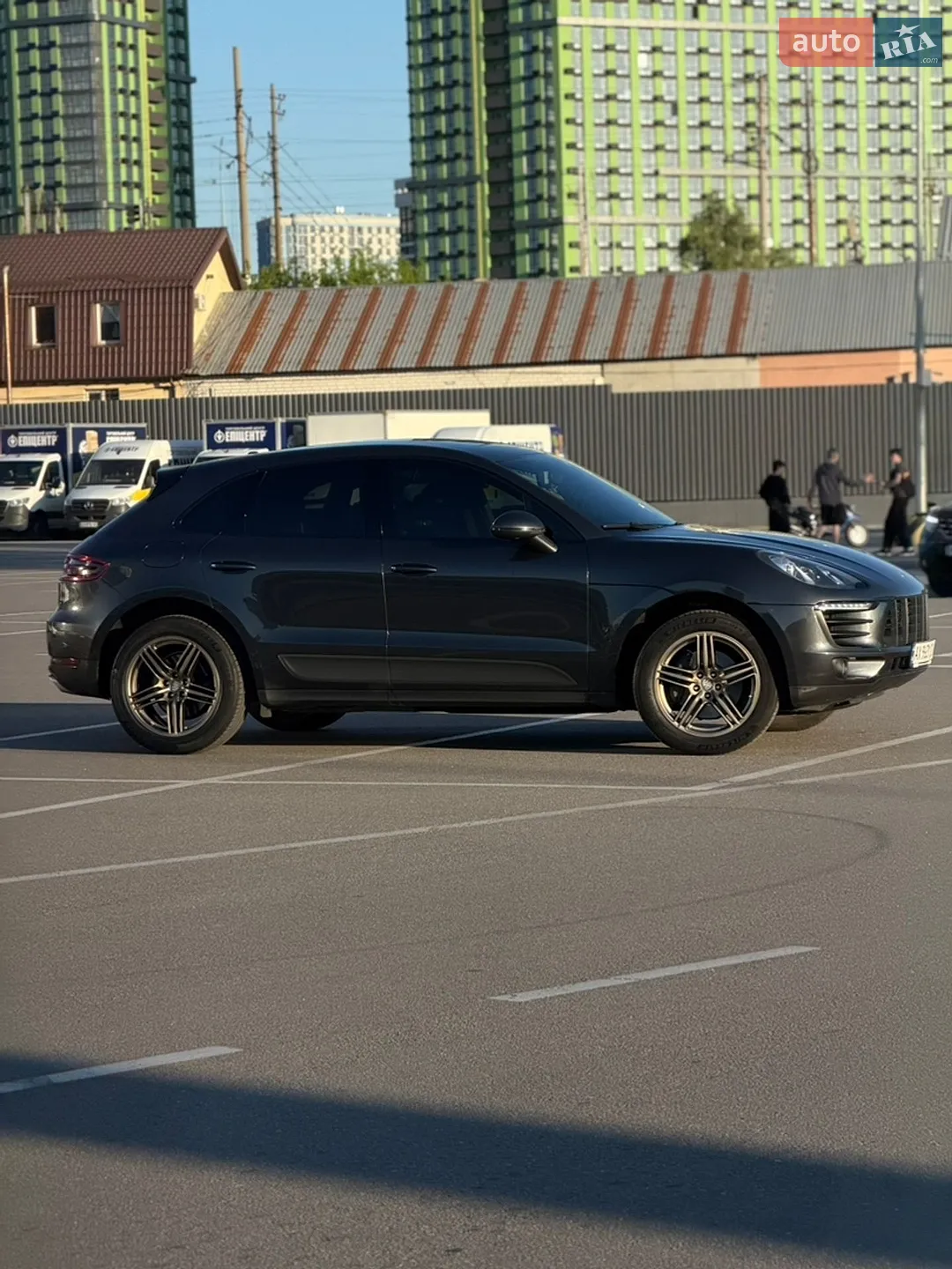 2018 Porsche Macan - мініатюра 2