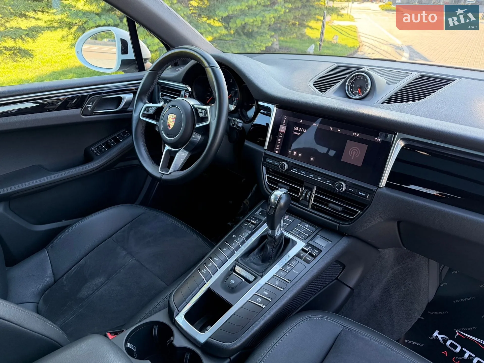 2020 Porsche Macan - мініатюра 11