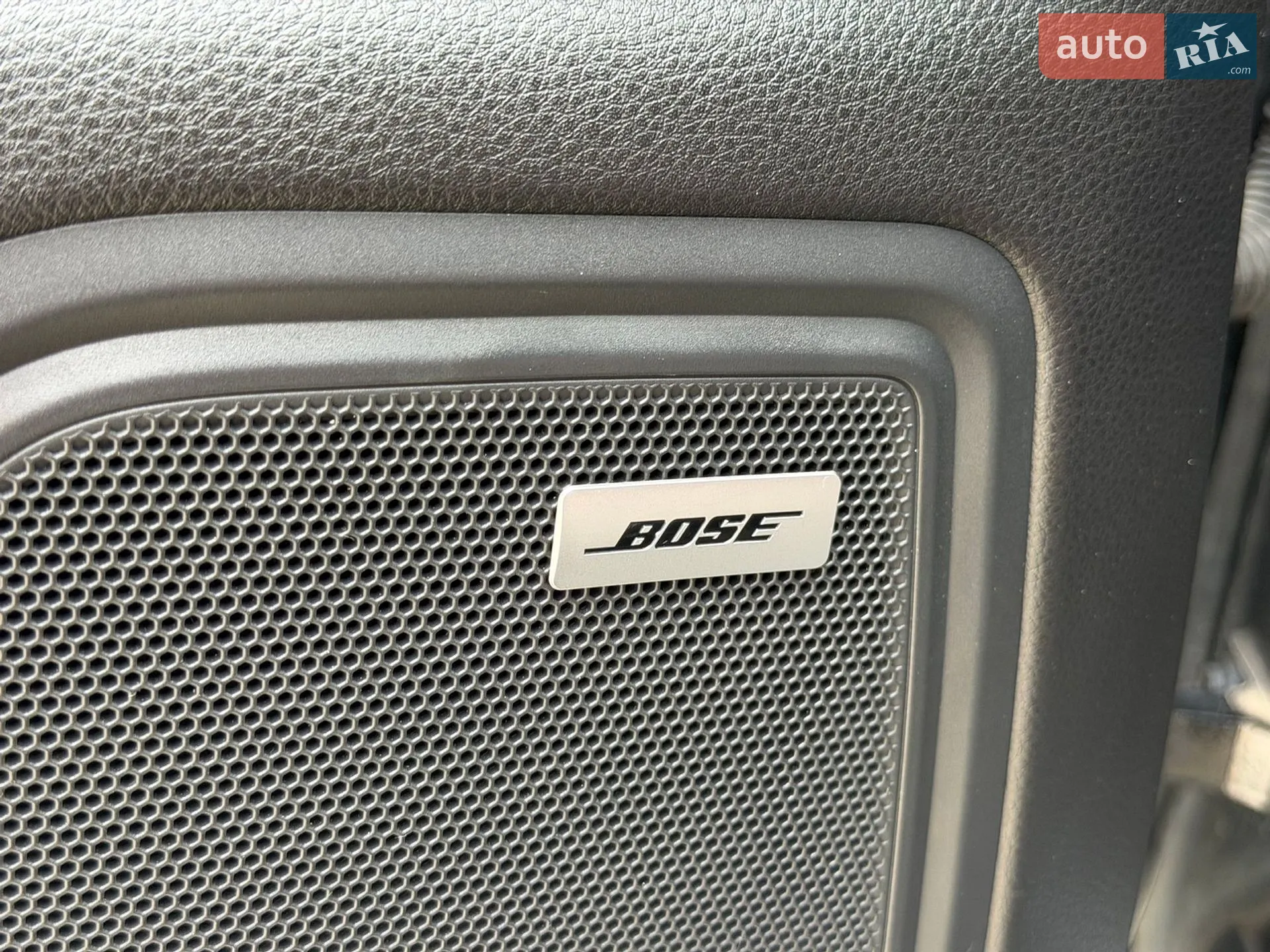 2016 Porsche Macan - мініатюра 27