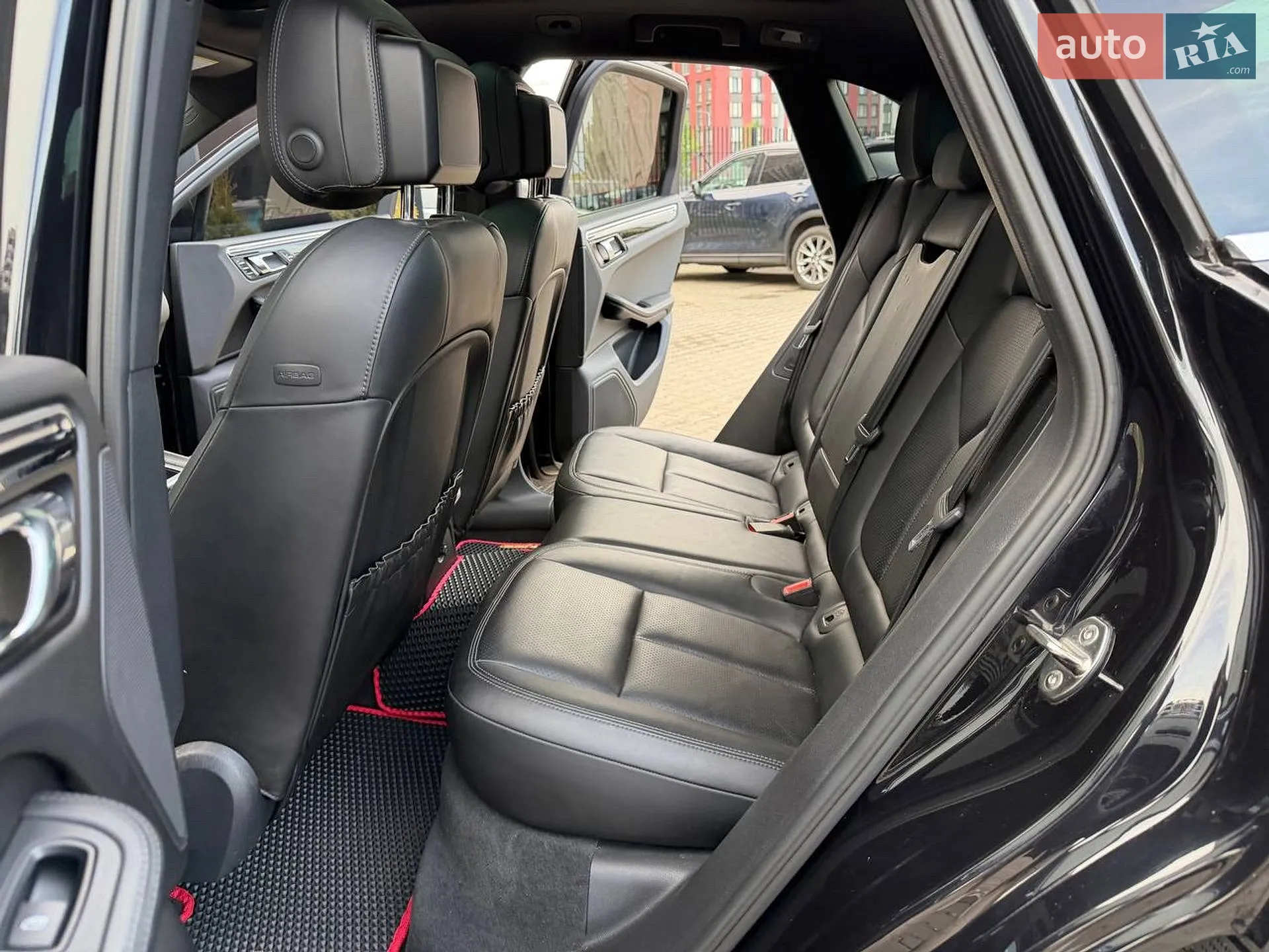 2015 Porsche Macan - мініатюра 9