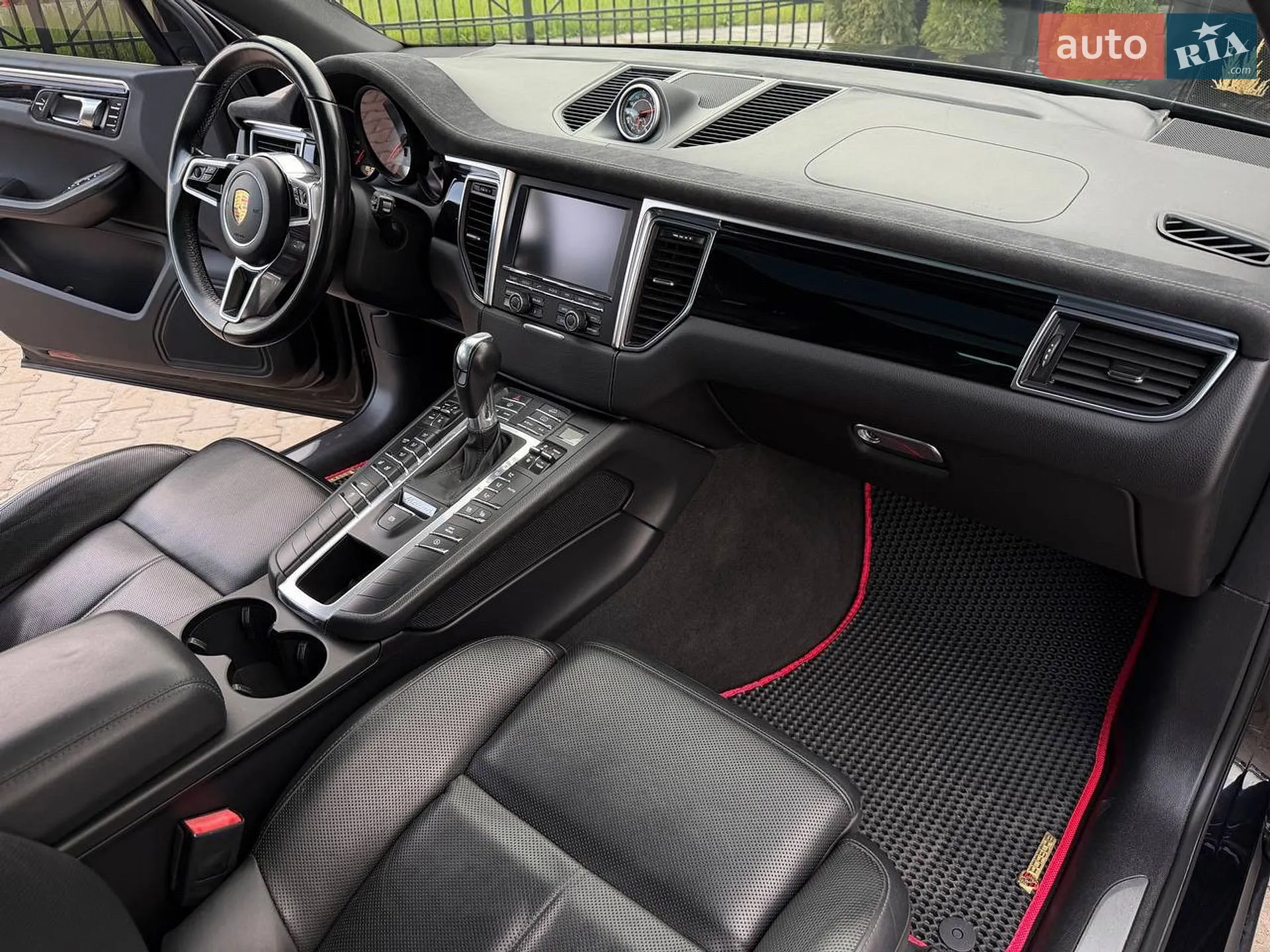 2015 Porsche Macan - мініатюра 13