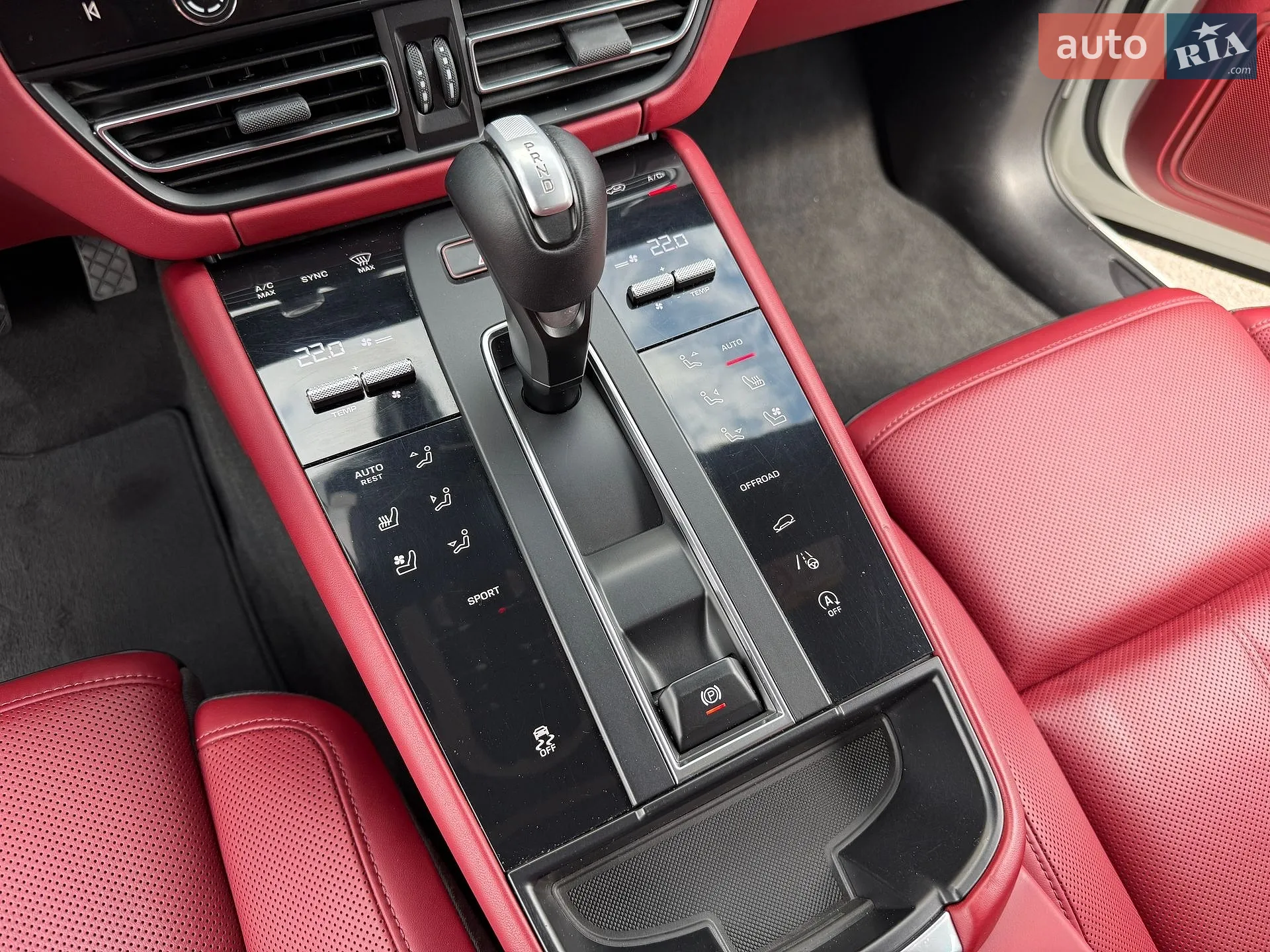 2022 Porsche Macan - мініатюра 27