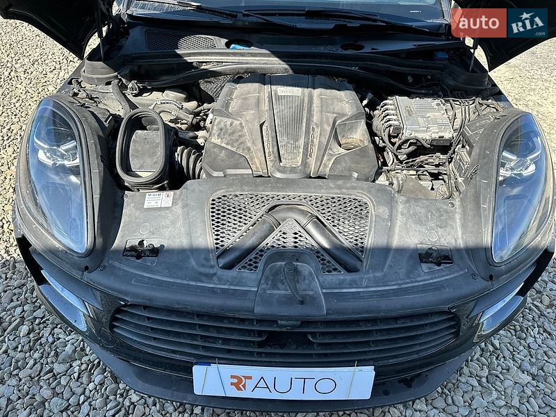 Внедорожник / Кроссовер Porsche Macan 2019 в Львове