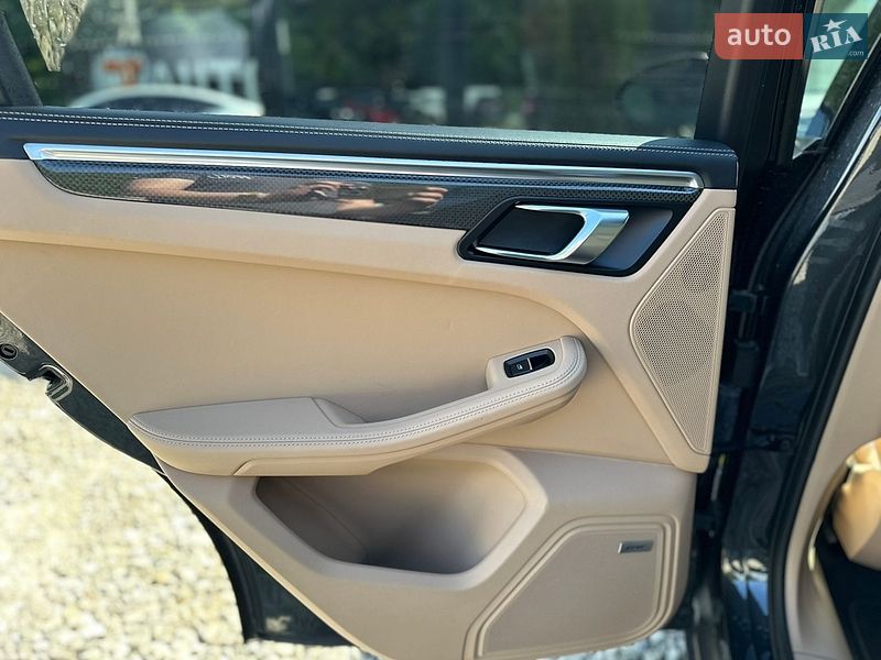 Внедорожник / Кроссовер Porsche Macan 2019 в Львове