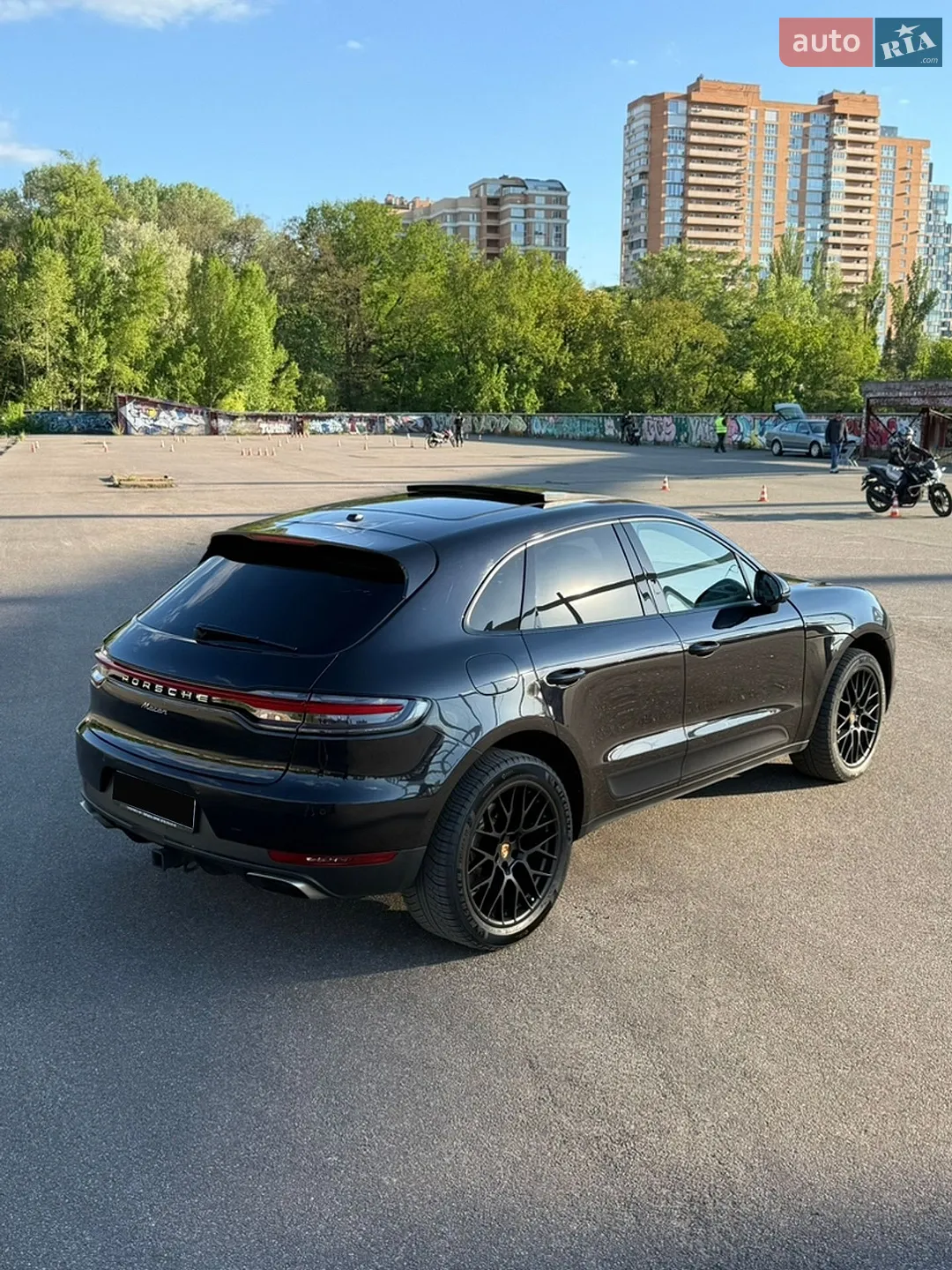 2020 Porsche Macan - мініатюра 8