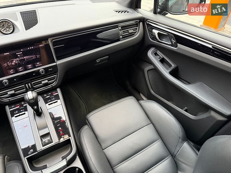 Внедорожник / Кроссовер Porsche Macan 2023 в Киеве