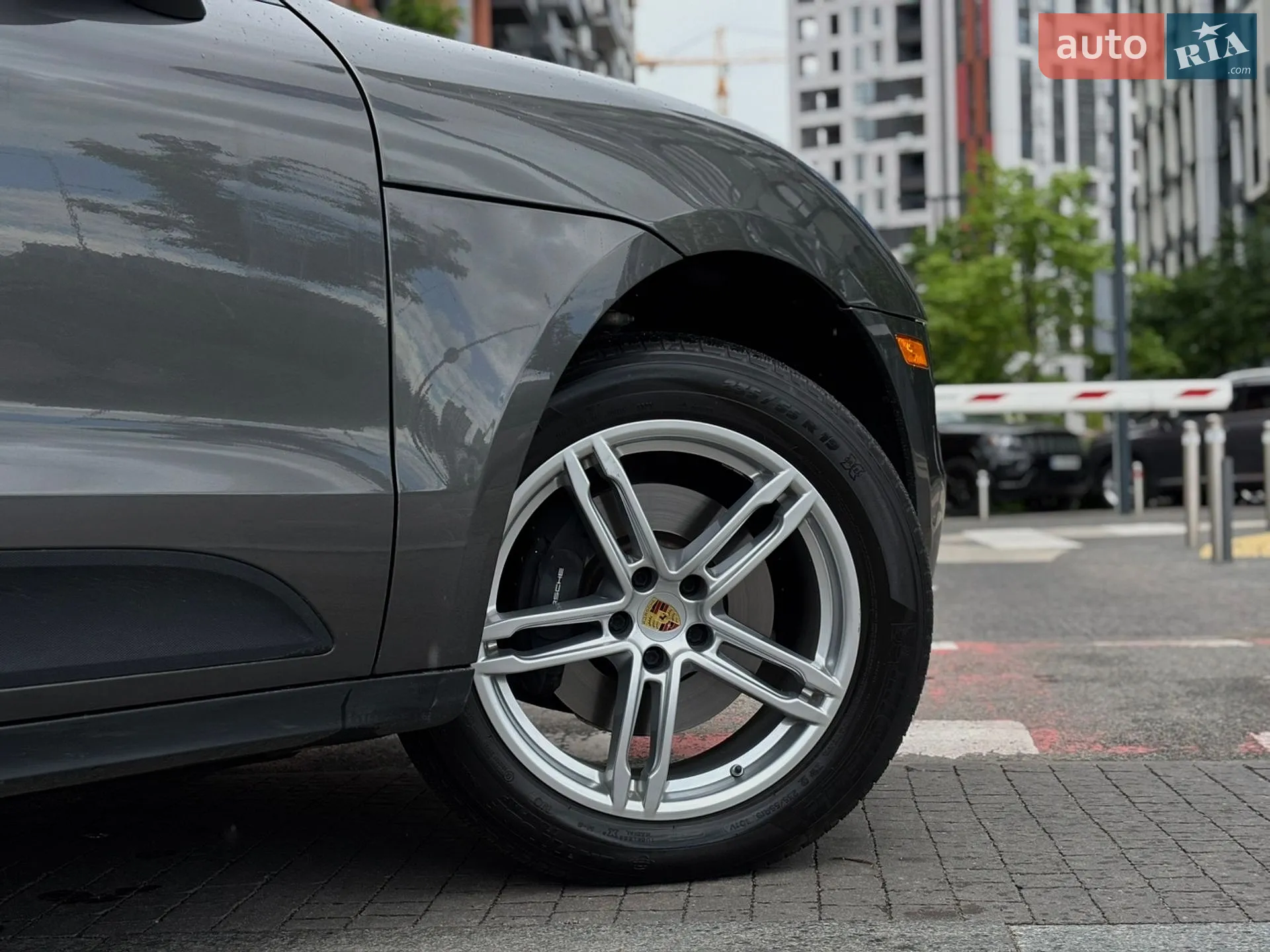 2017 Porsche Macan - мініатюра 16