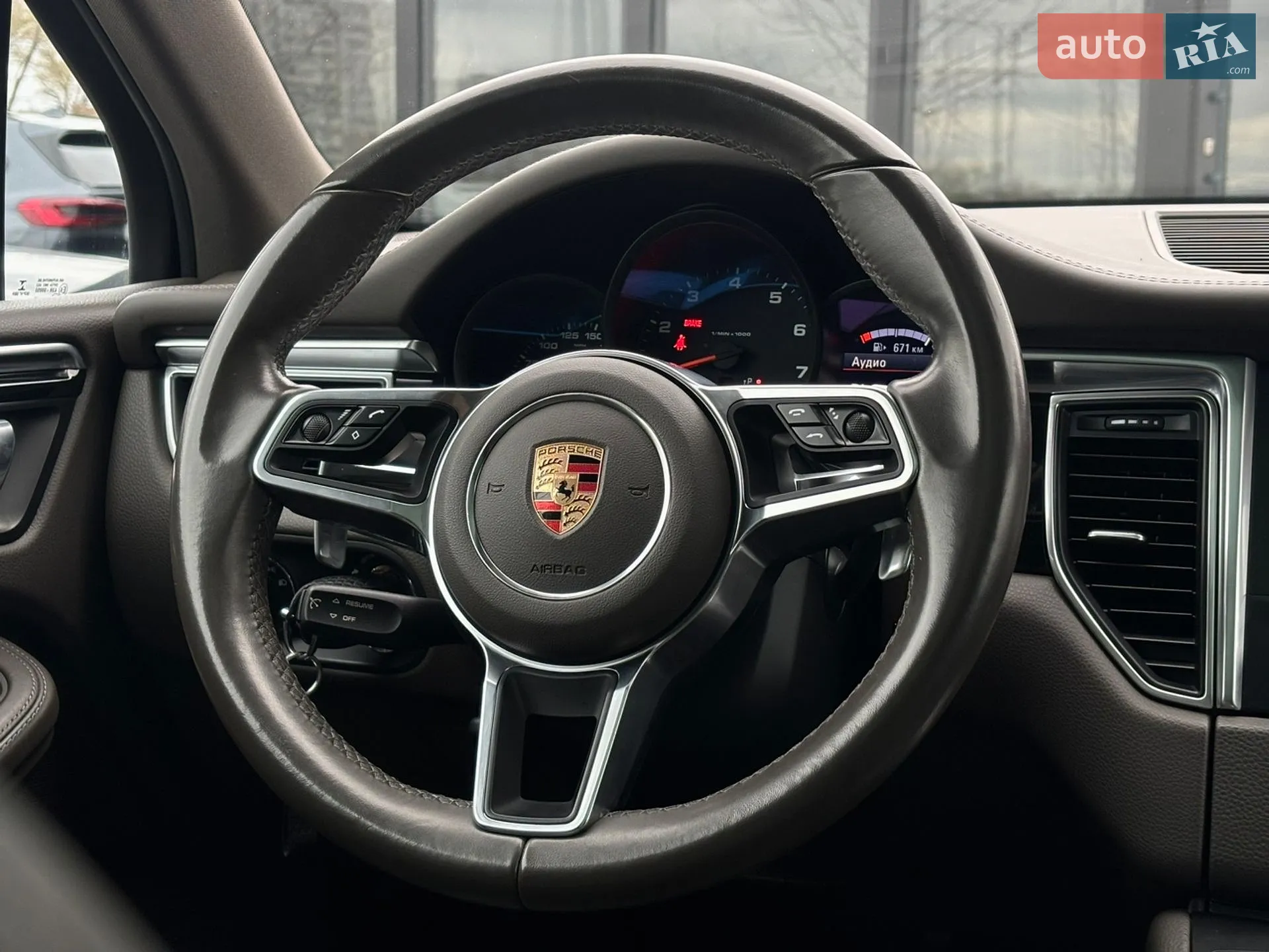 2017 Porsche Macan - мініатюра 41