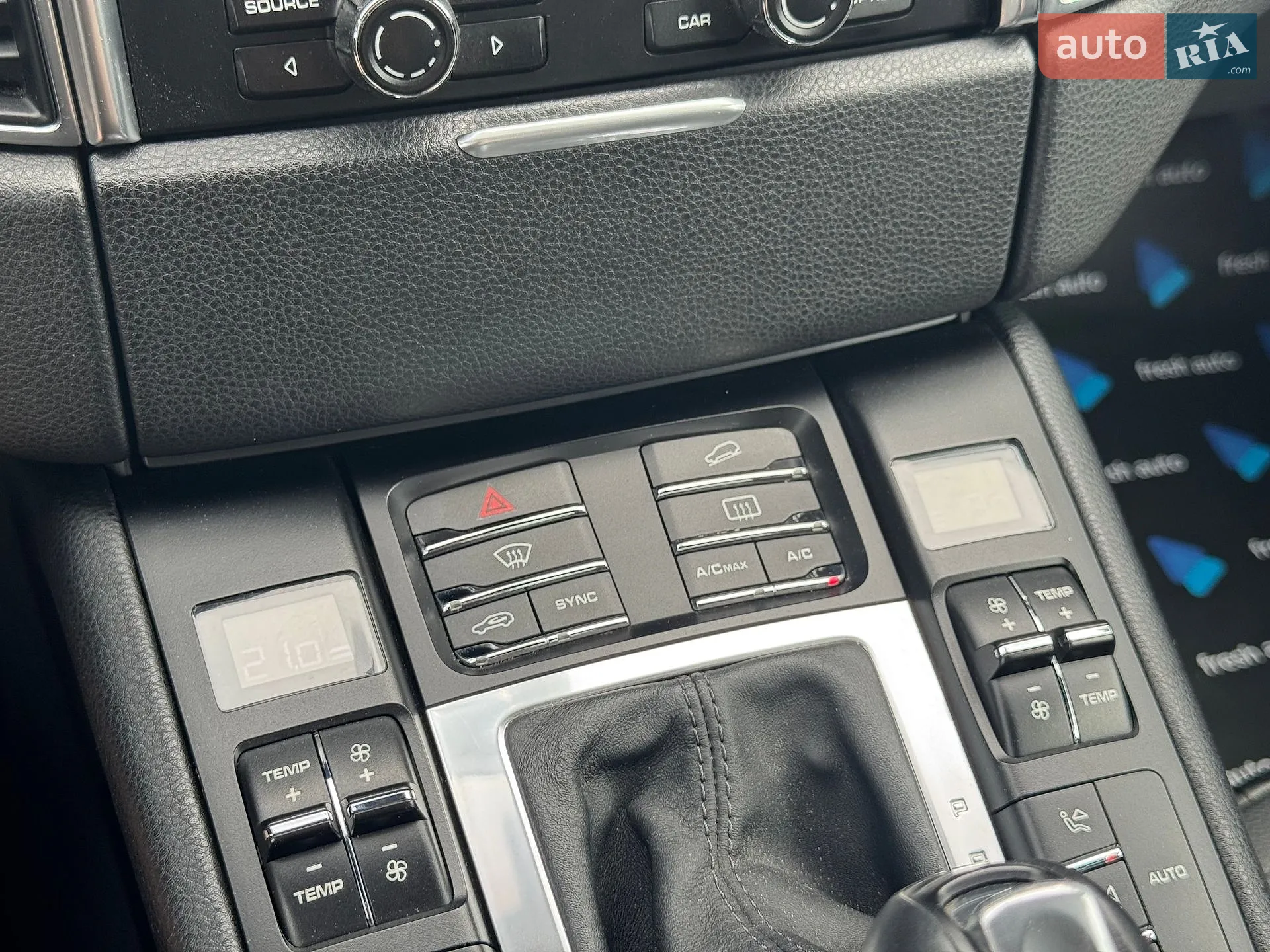 2015 Porsche Macan - мініатюра 24
