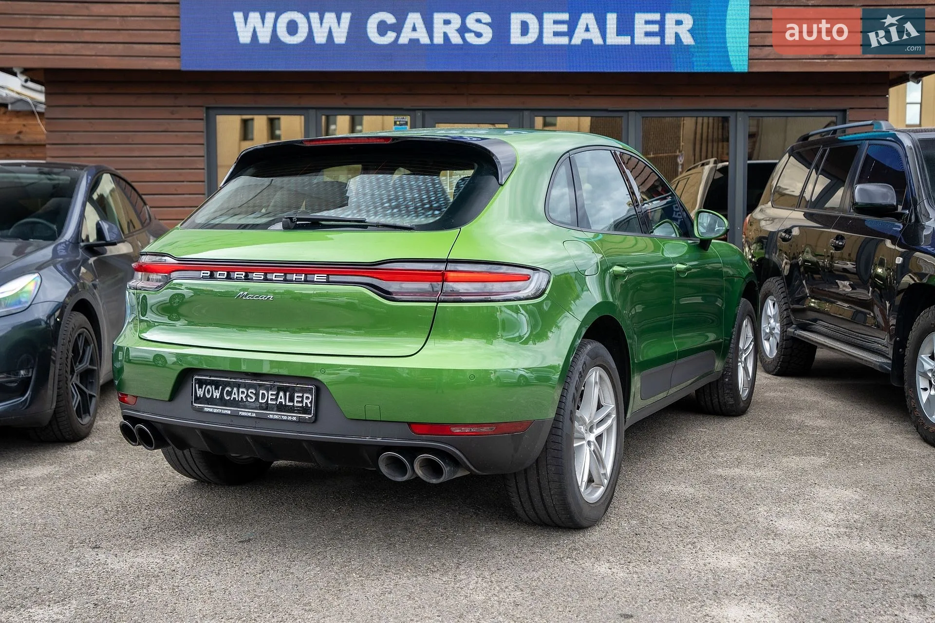 2021 Porsche Macan - мініатюра 2