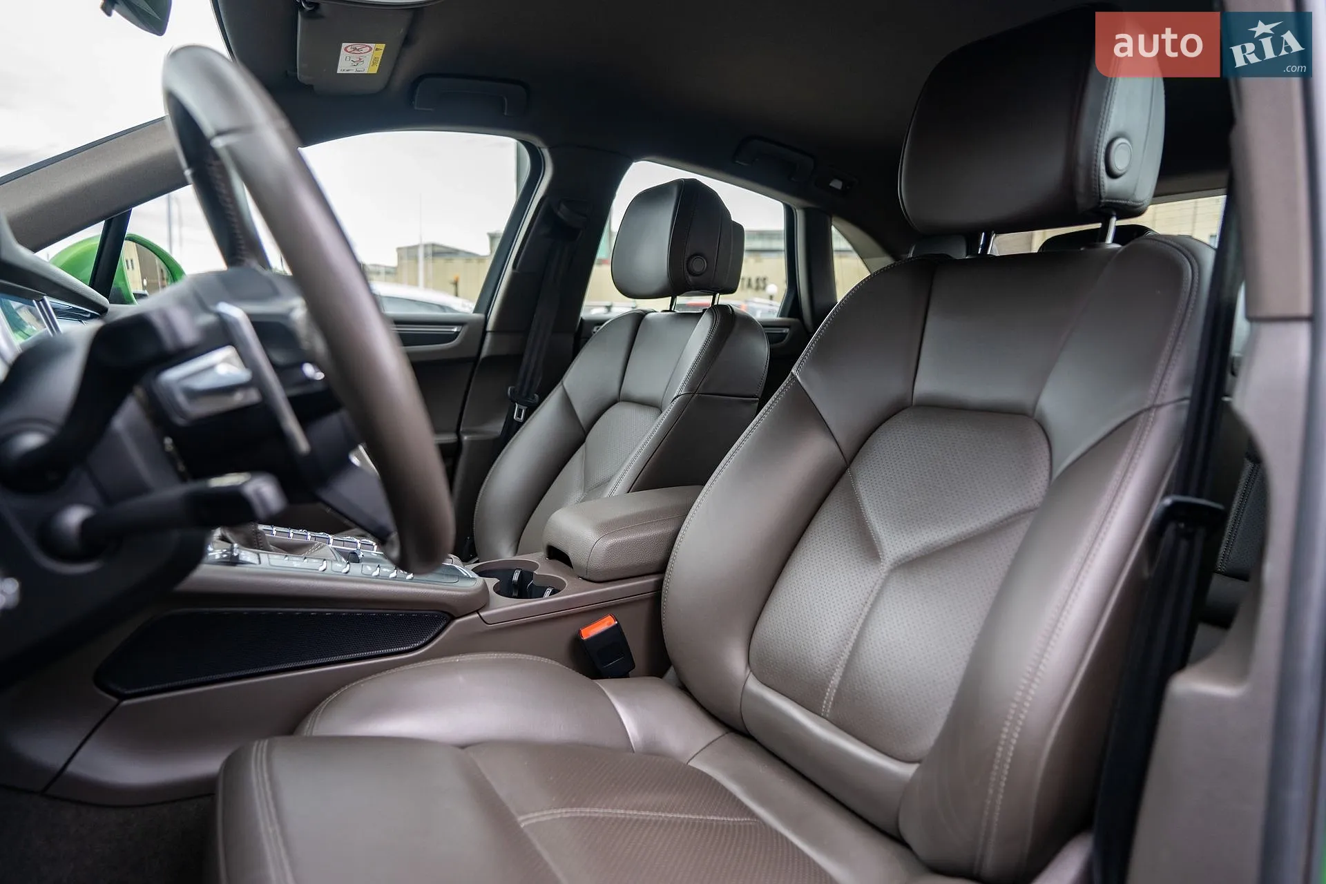 2021 Porsche Macan - мініатюра 19