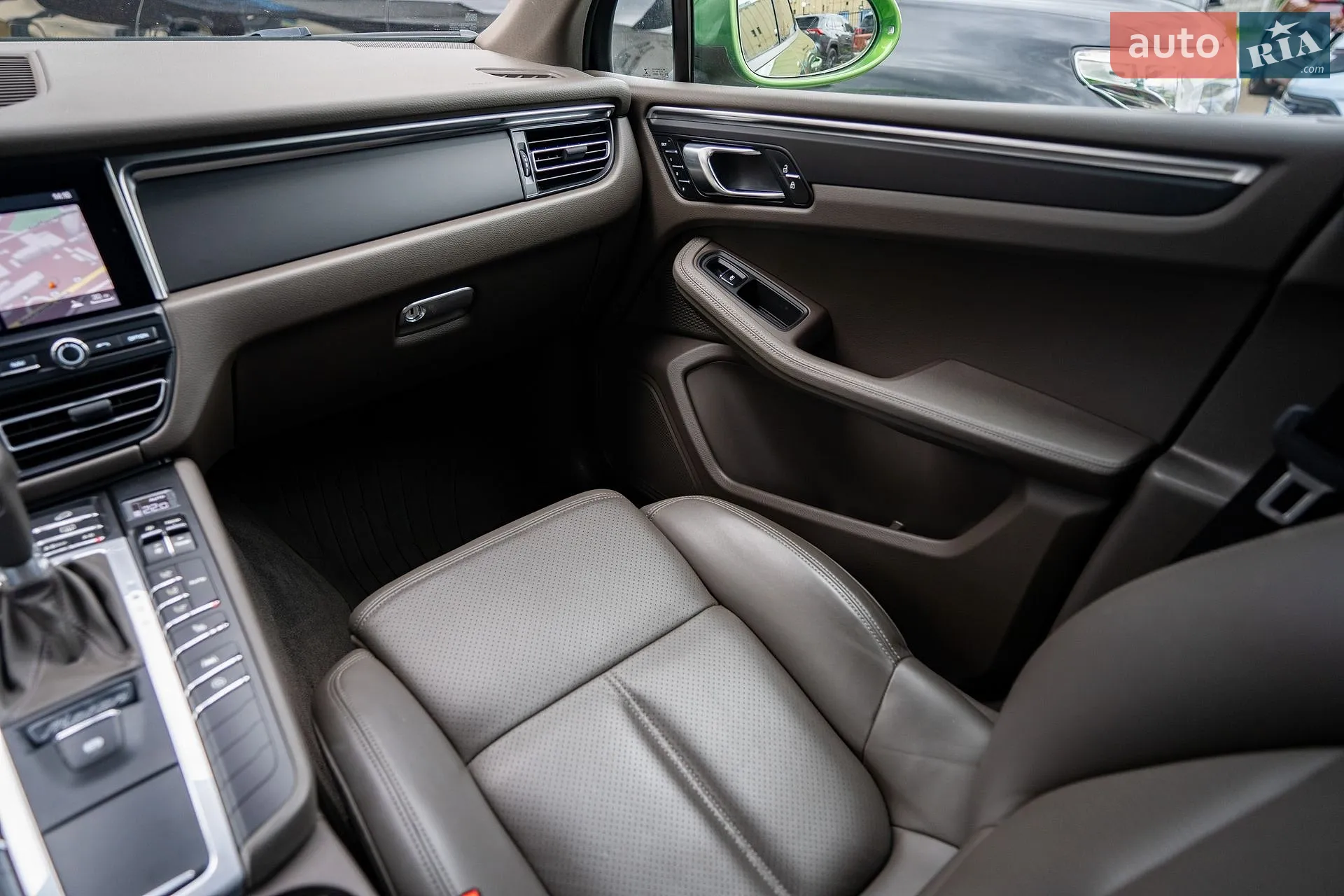 2021 Porsche Macan - мініатюра 22