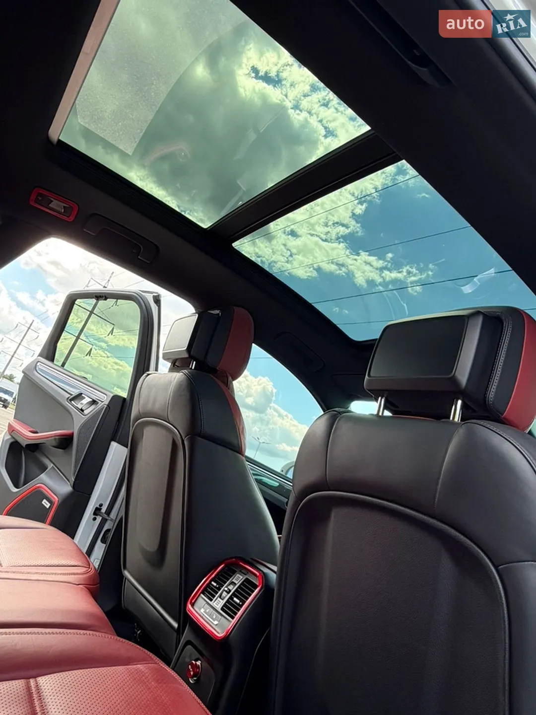2016 Porsche Macan - мініатюра 38