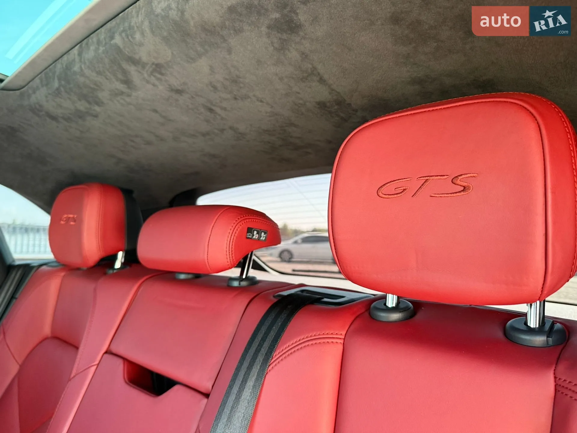 2018 Porsche Macan - мініатюра 28