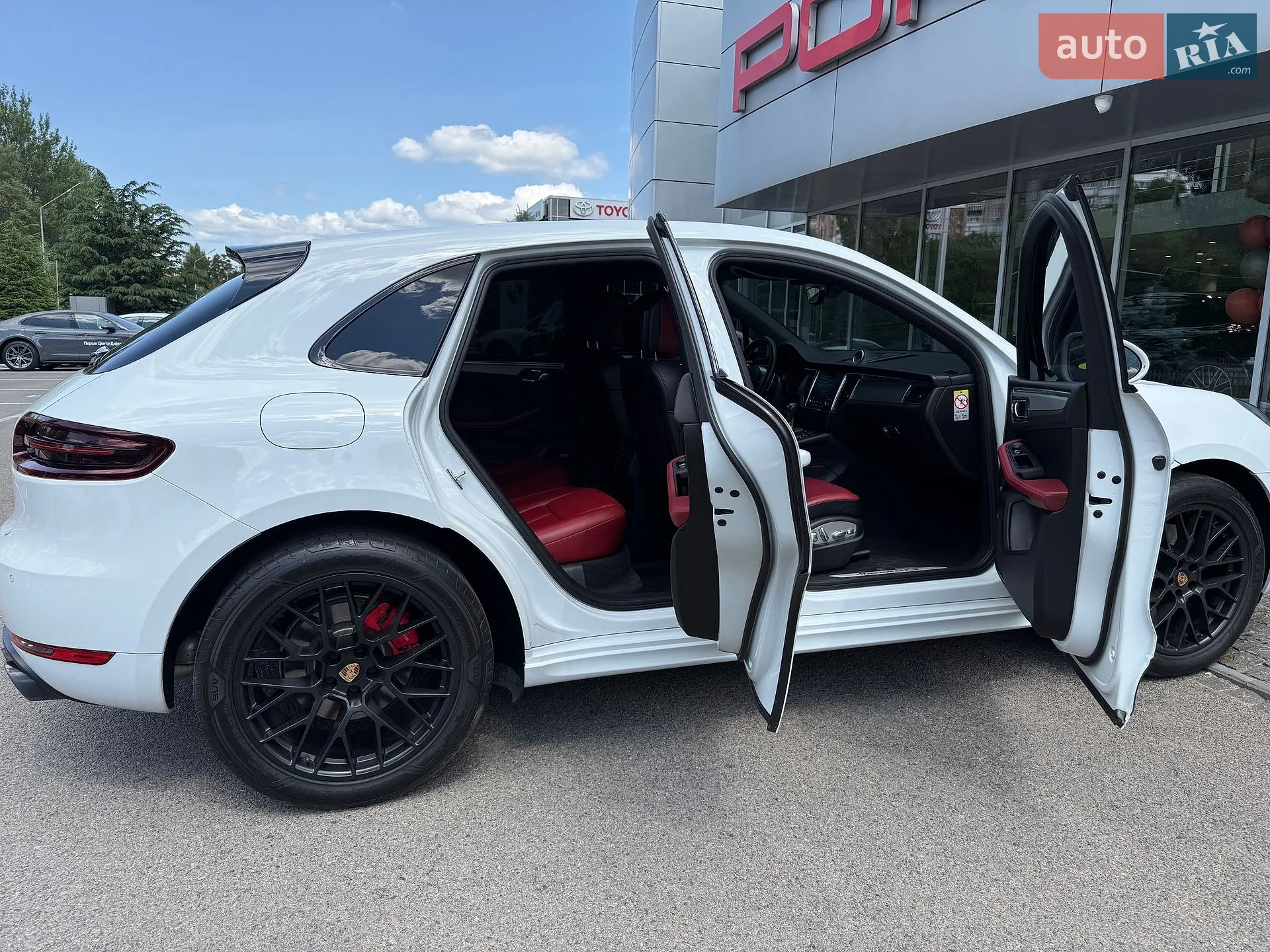 2016 Porsche Macan - мініатюра 15