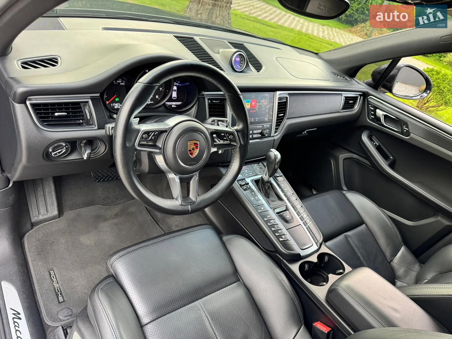 2016 Porsche Macan - мініатюра 3